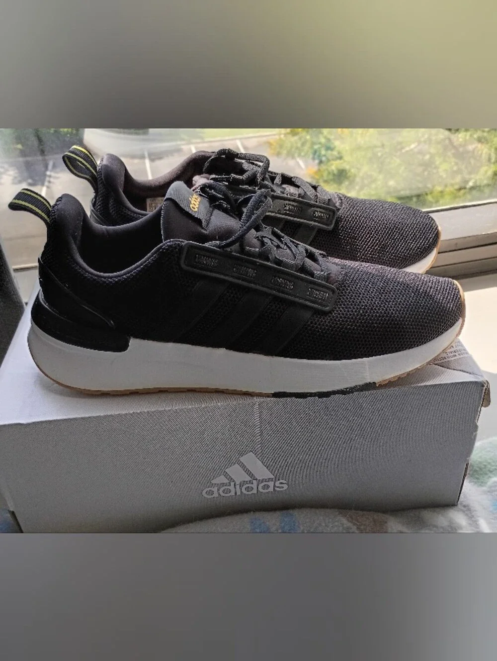 Adidas Black and White Women’s Low-Top Sneakers--LIKE NEW--WORN ONCE.